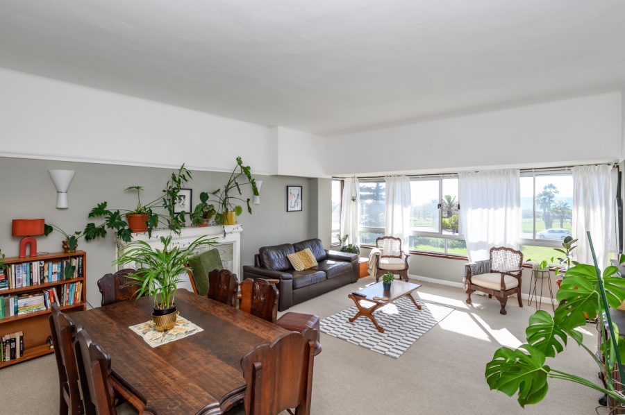 2 Bedroom Property for Sale in Summerstrand Eastern Cape